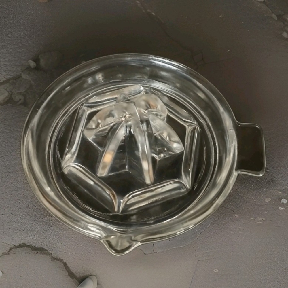 Vintage Citrus Juicer Reamer w/Handle & Pour Spout Pressed Glass Hexagon